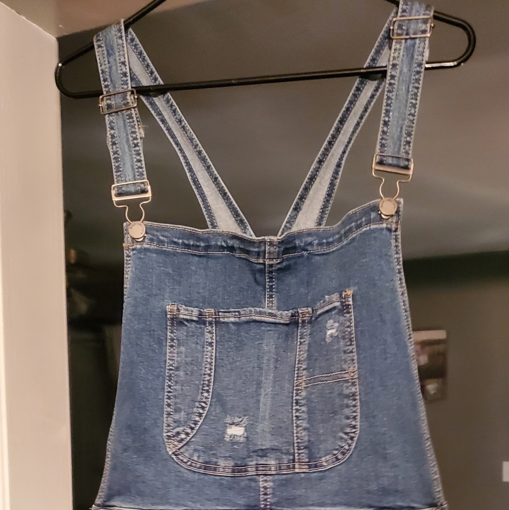 Jean bibs